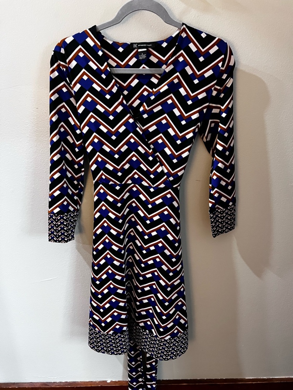 INC International Concepts Chevron Wrap Dress in Navy, White & Brown